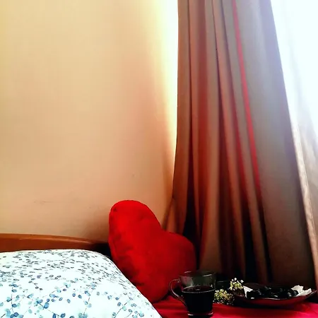 Flat On Sheptytskykh Apartment Lviv Exterior photo