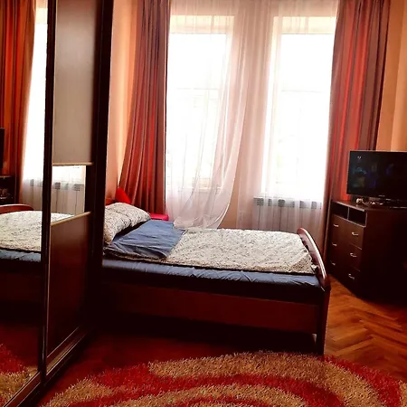 Flat On Sheptytskykh Apartment Lviv Exterior photo